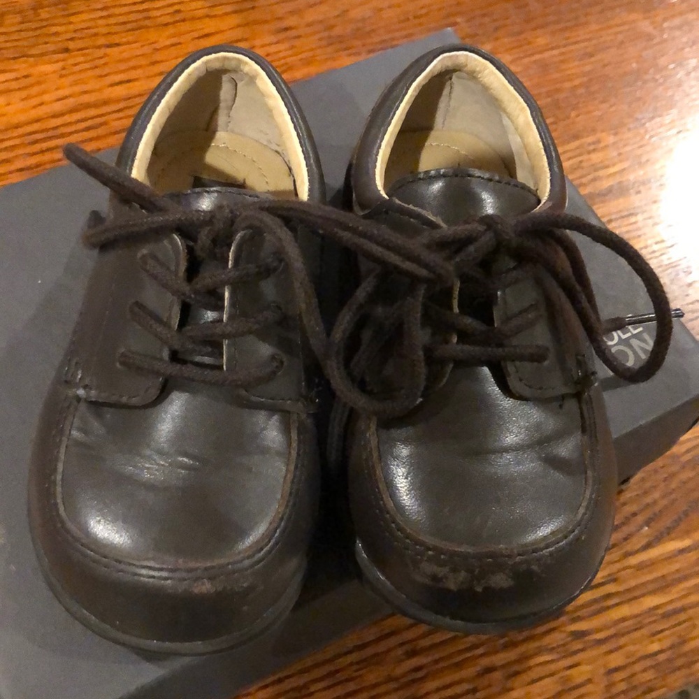 Brown Kenneth Cole casual shoes